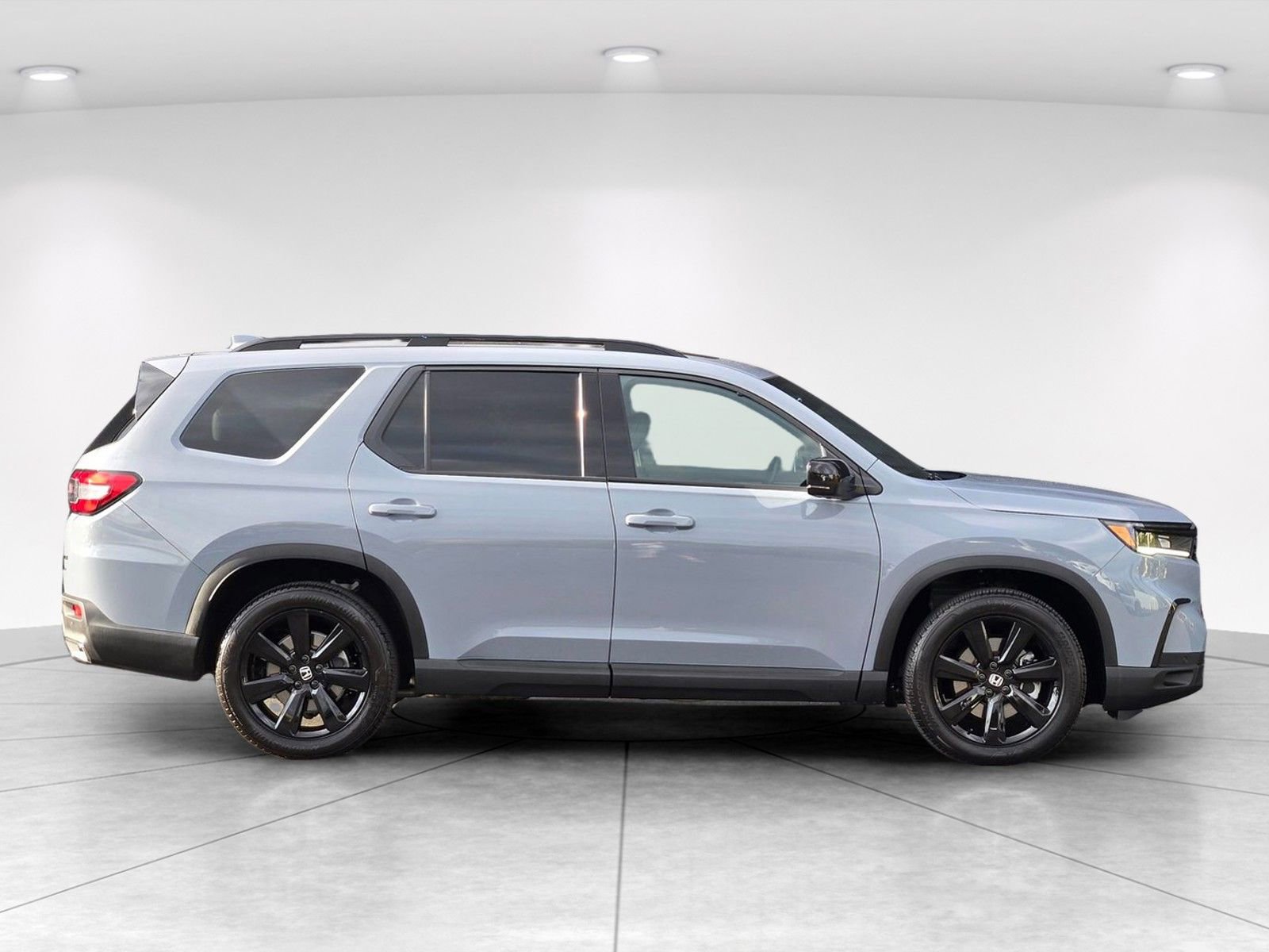 Used 2025 Honda Pilot Black Edition image 7