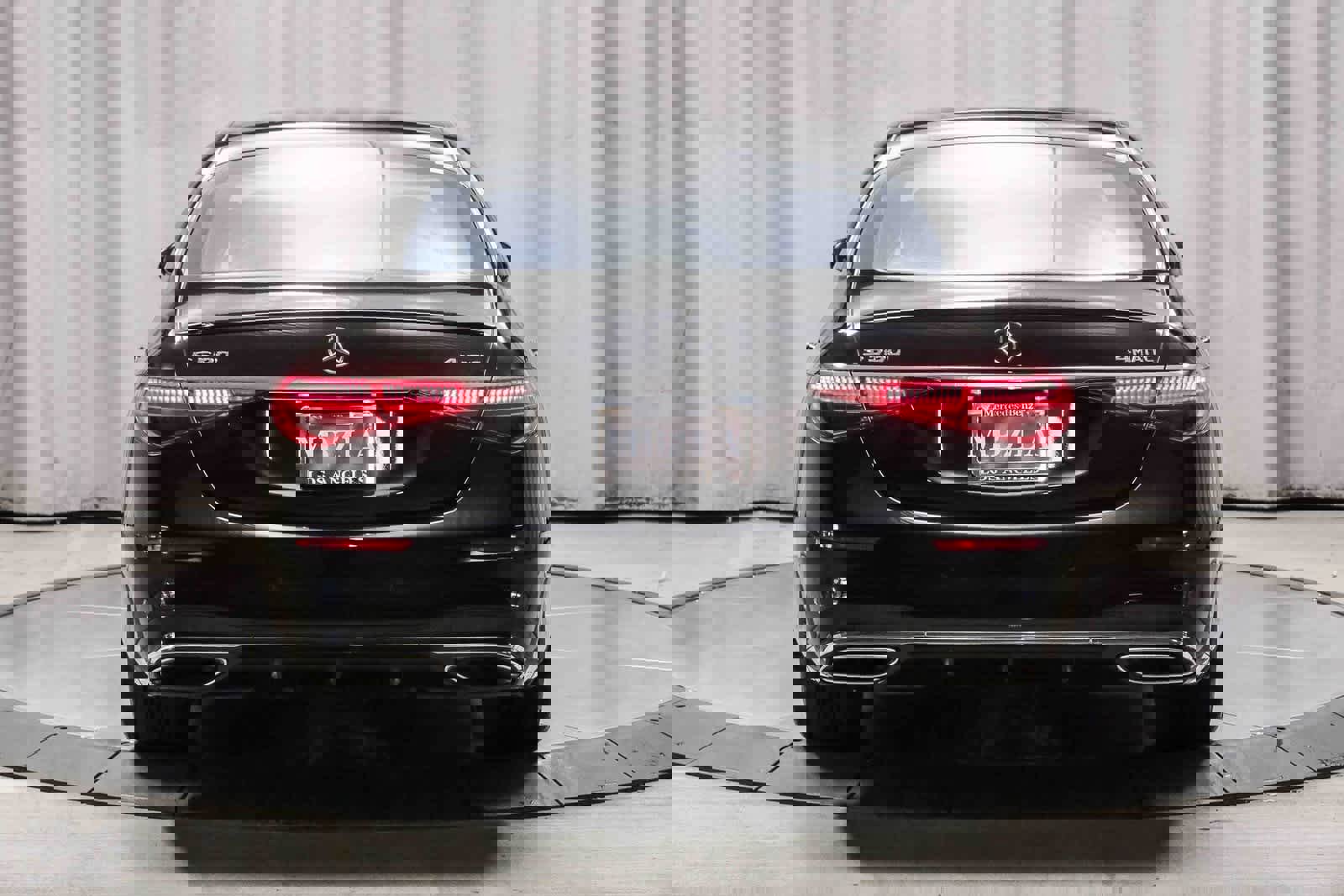 Used 2026 Mercedes-Benz S 580 4MATIC Sedan image 3