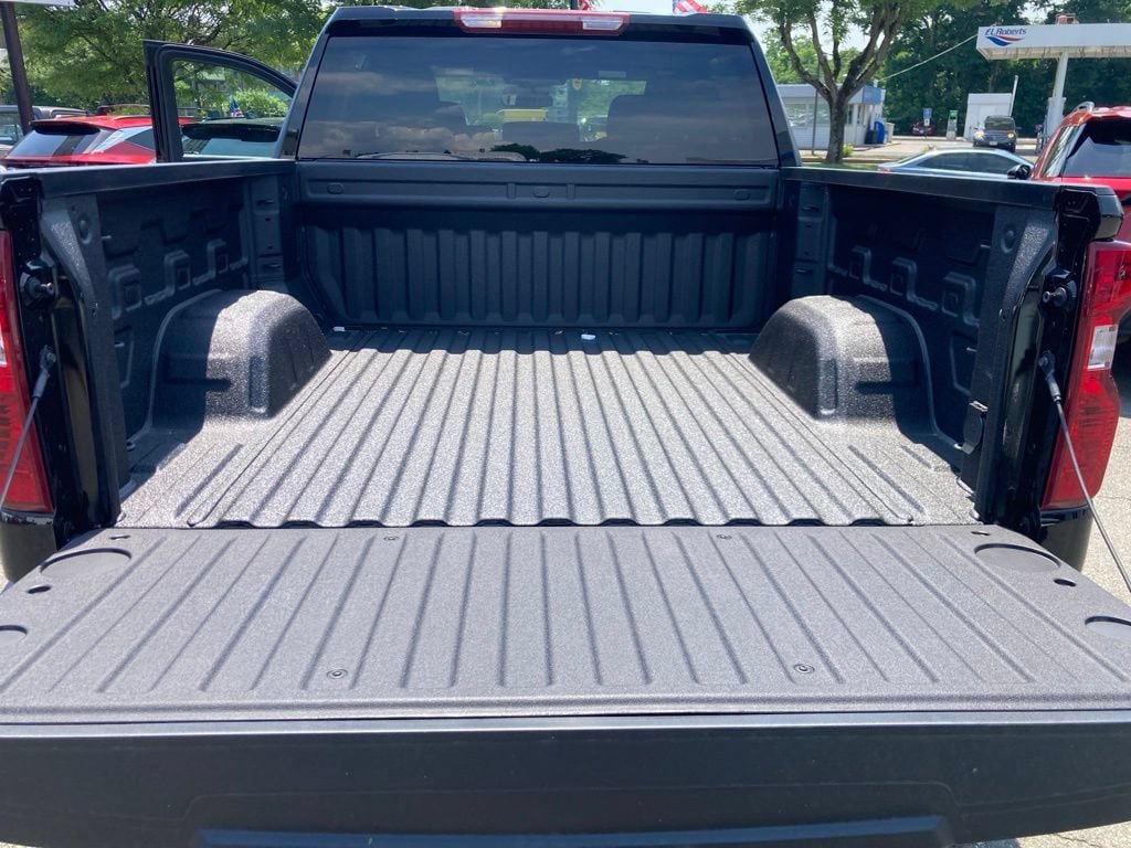 New 2026 Chevrolet Silverado 1500 Custom w/ Turbomax Blackout Package AWD/4WD image 23