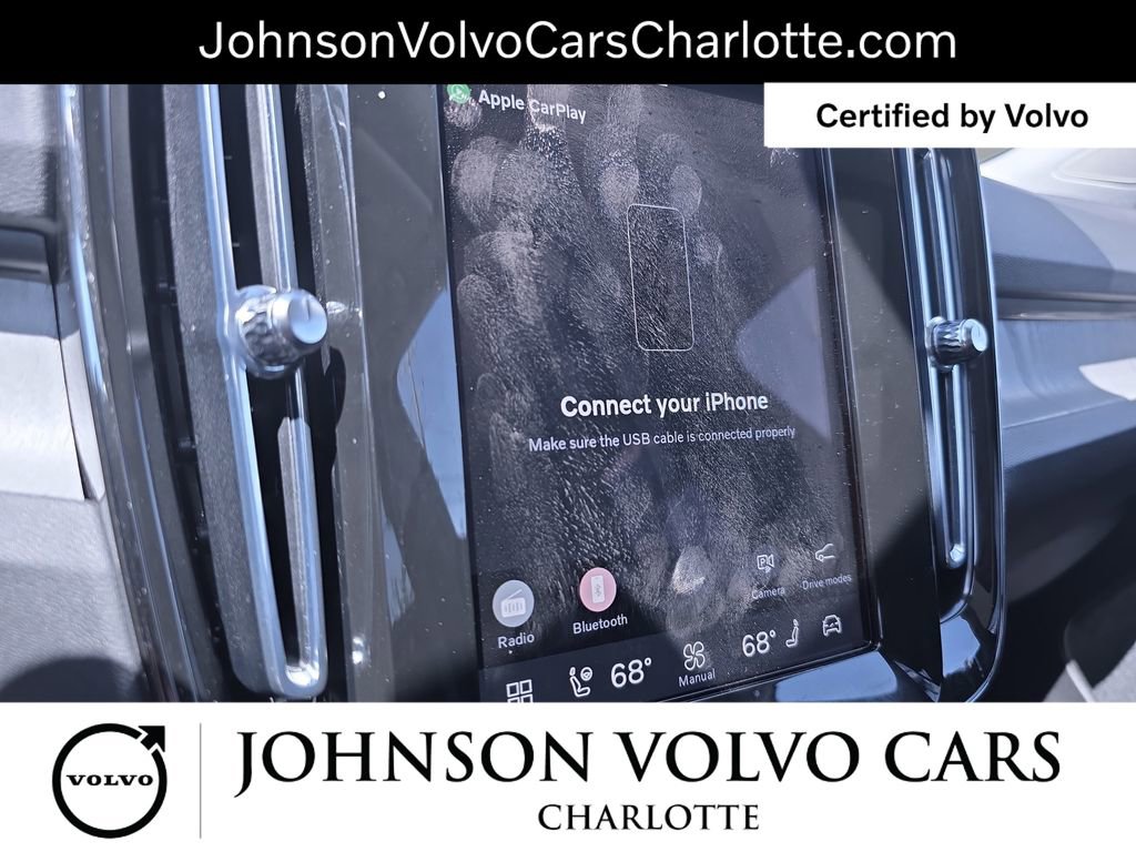 Certified 2025 Volvo XC40 B5 Plus AWD/4WD image 23