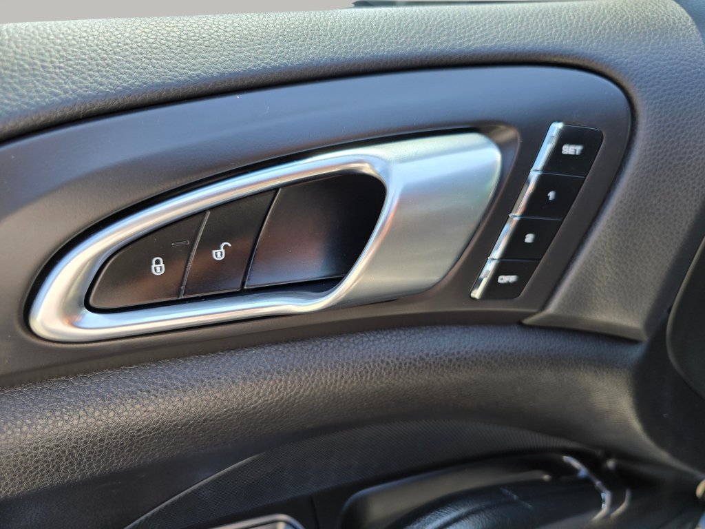 Used 2012 Porsche Cayenne AWD/4WD image 32