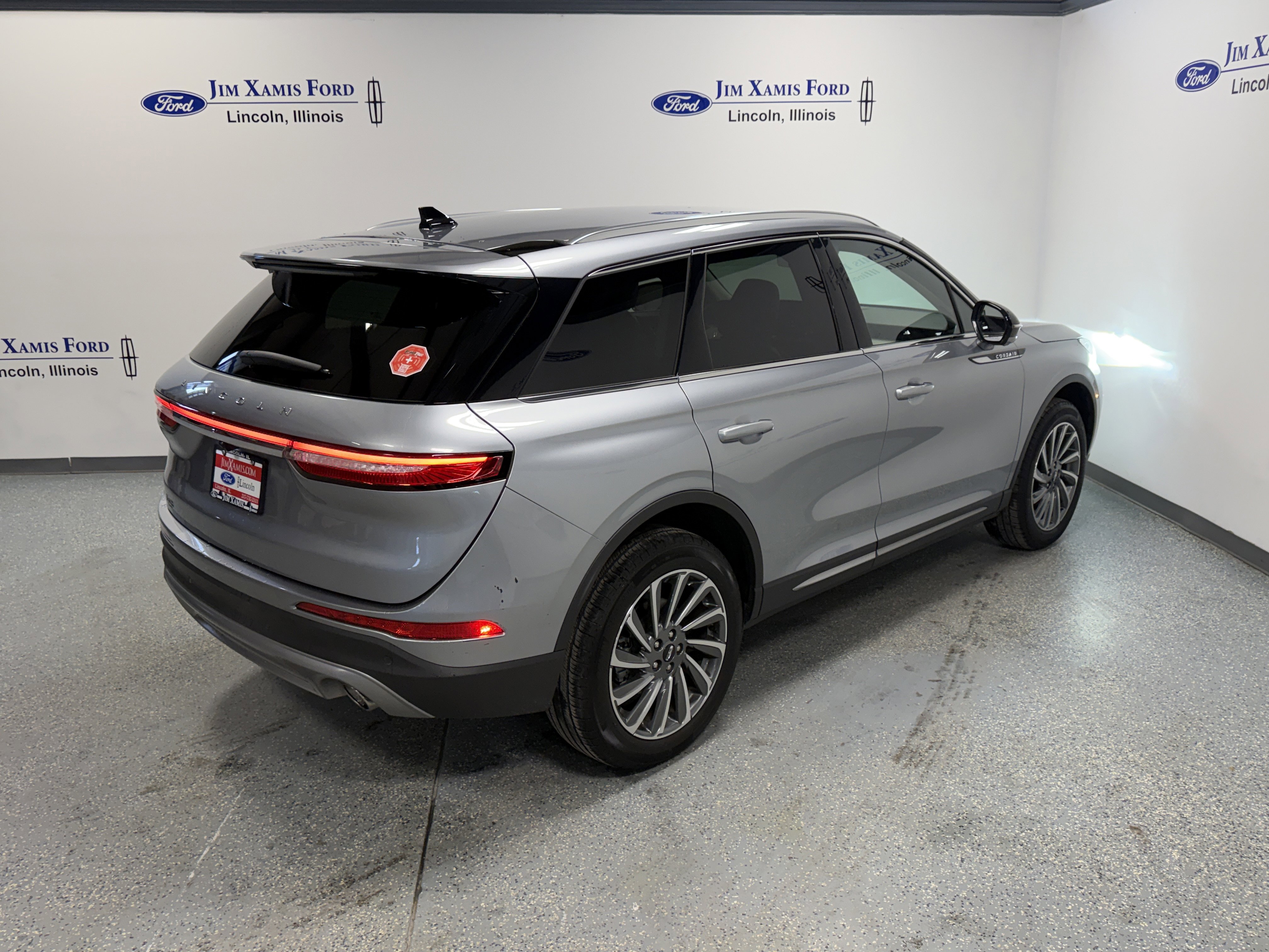 Used 2023 Lincoln Corsair Reserve w/ Equipment Group 201A image 33