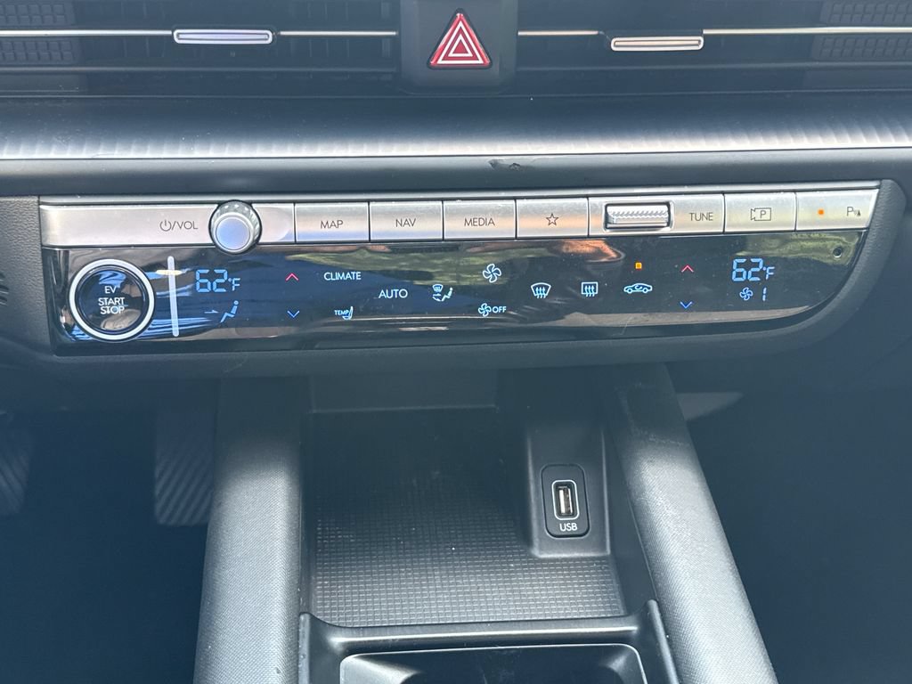 Used 2024 Hyundai Ioniq 6 SE RWD image 24