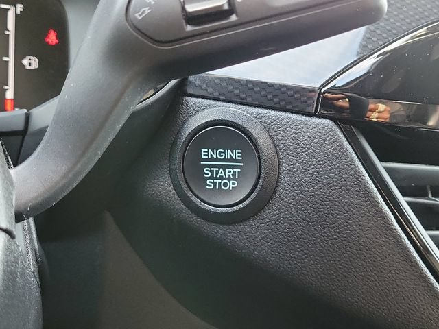Certified 2025 Ford Escape ST-Line Select AWD/4WD image 34