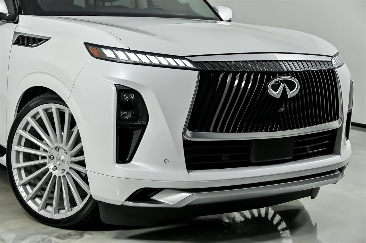 Used 2025 INFINITI QX80 Sensory AWD/4WD image 2