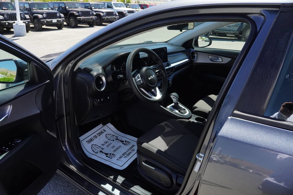 Used 2024 Kia Forte LXS w/ LXS Technology Package FWD image 28