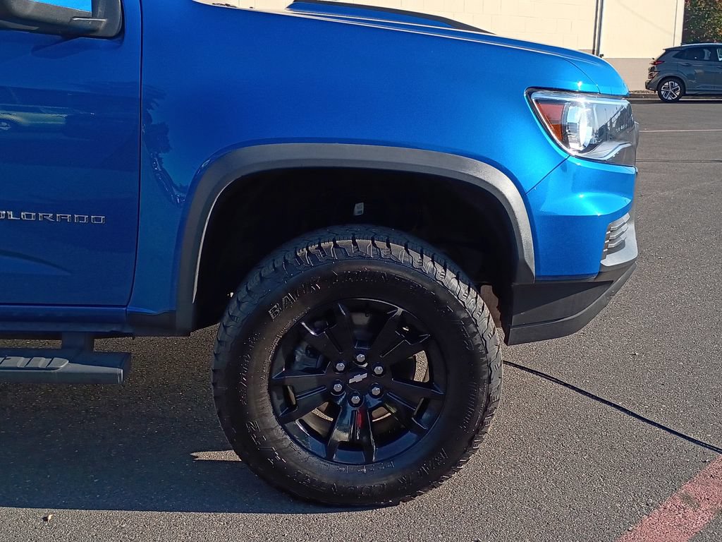 Used 2022 Chevrolet Colorado ZR2 w/ ZR2 Dusk Special Edition AWD/4WD image 2