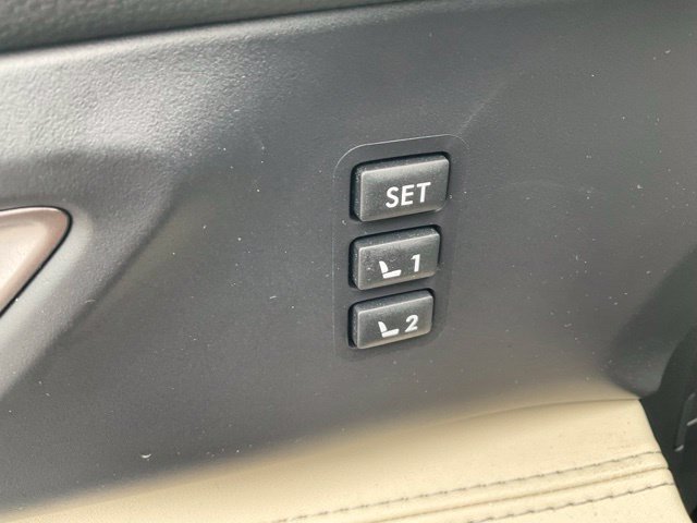 Certified 2026 Subaru Ascent Limited AWD/4WD image 14