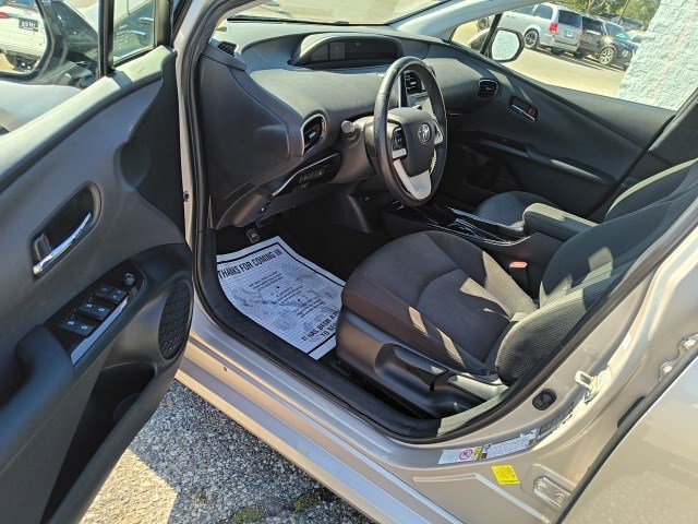 Used 2017 Toyota Prius Prime Plus image 12