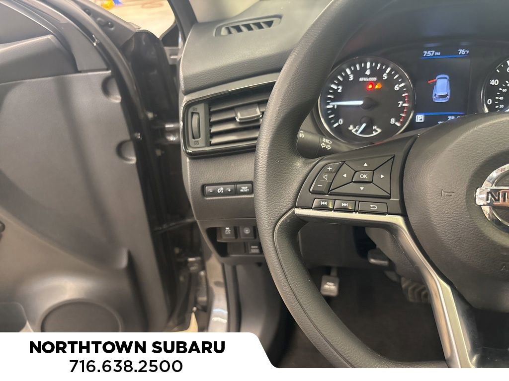 Used 2020 Nissan Rogue SV AWD/4WD image 20