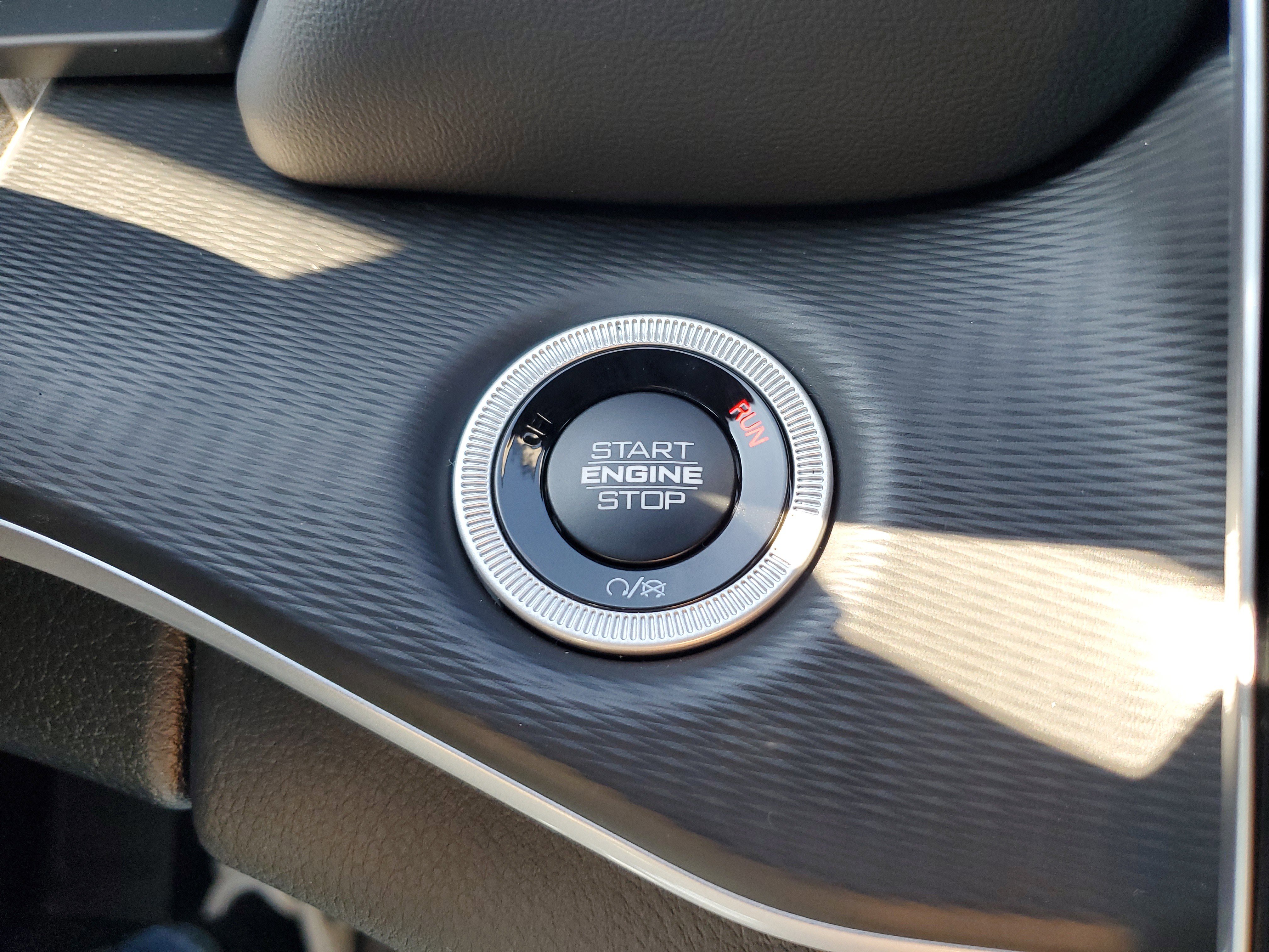 New 2025 Jeep Grand Cherokee L Laredo image 25