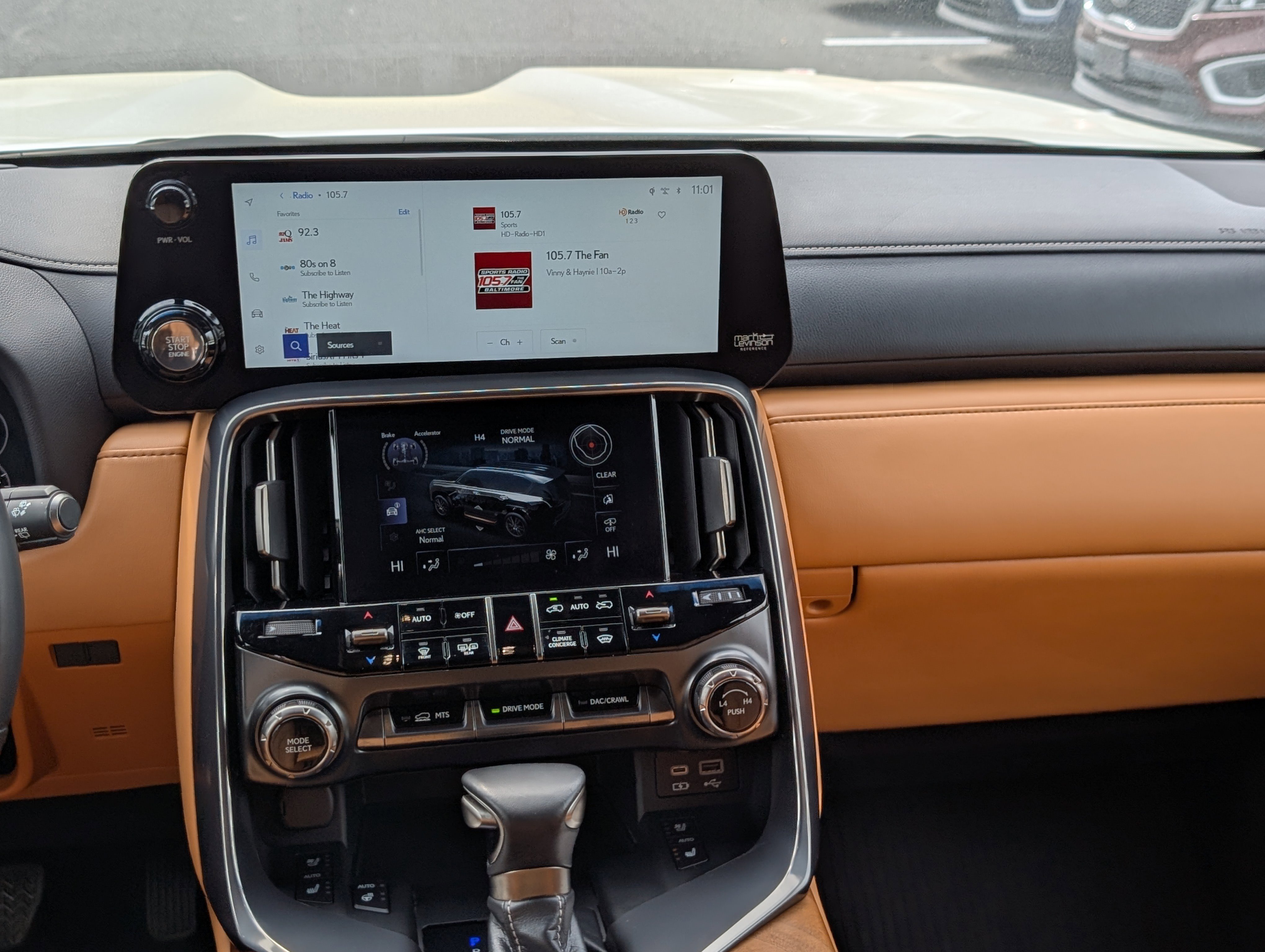 Used 2024 Lexus LX 600 4WD w/ Appearance Package image 20