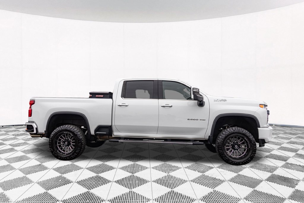 Used 2023 Chevrolet Silverado 2500 High Country AWD/4WD image 11