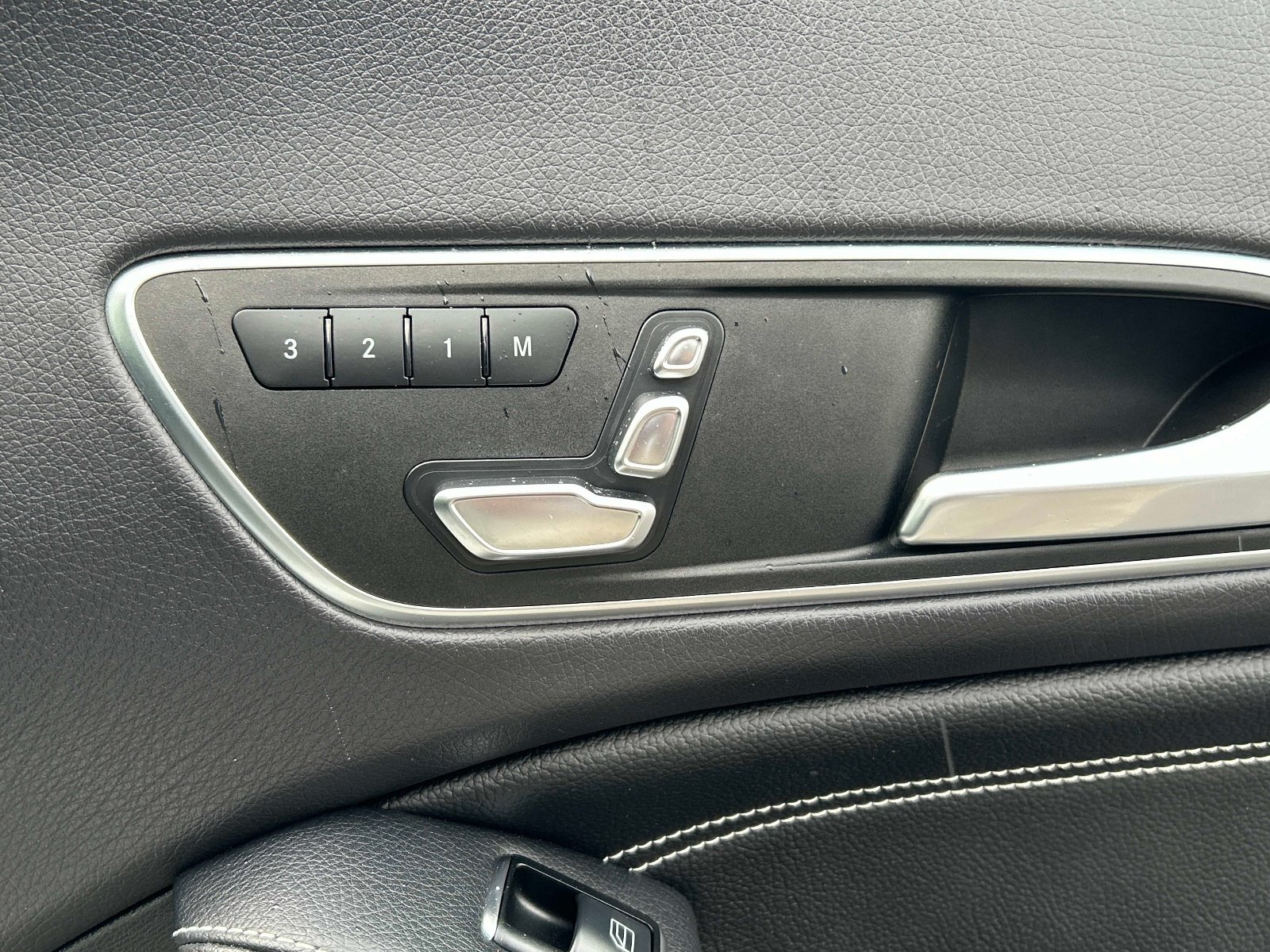 Used 2019 Mercedes-Benz CLA 250 4MATIC image 19