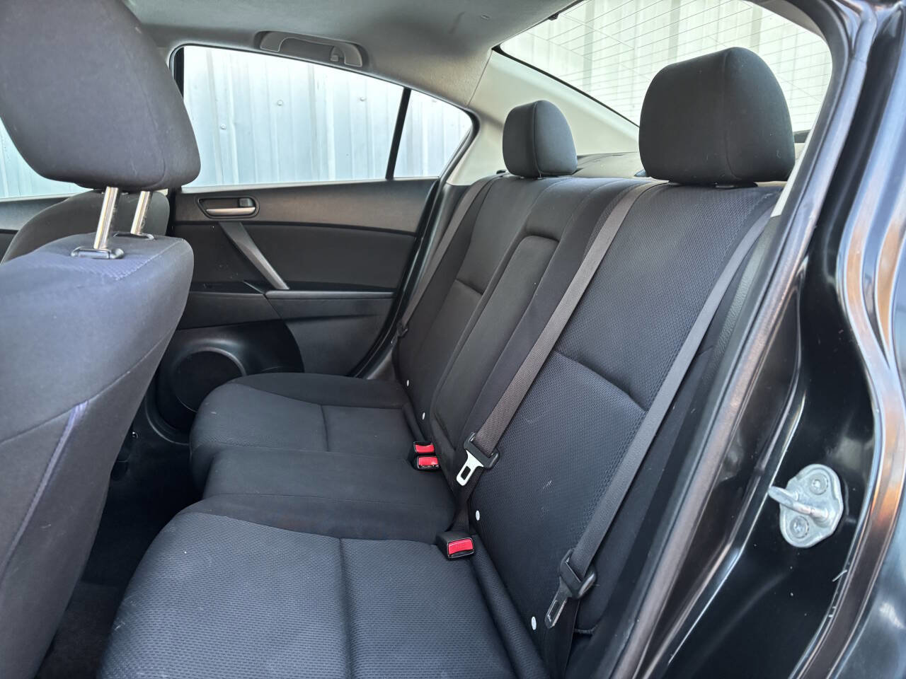 Used 2011 MAZDA MAZDA3 i Touring image 14