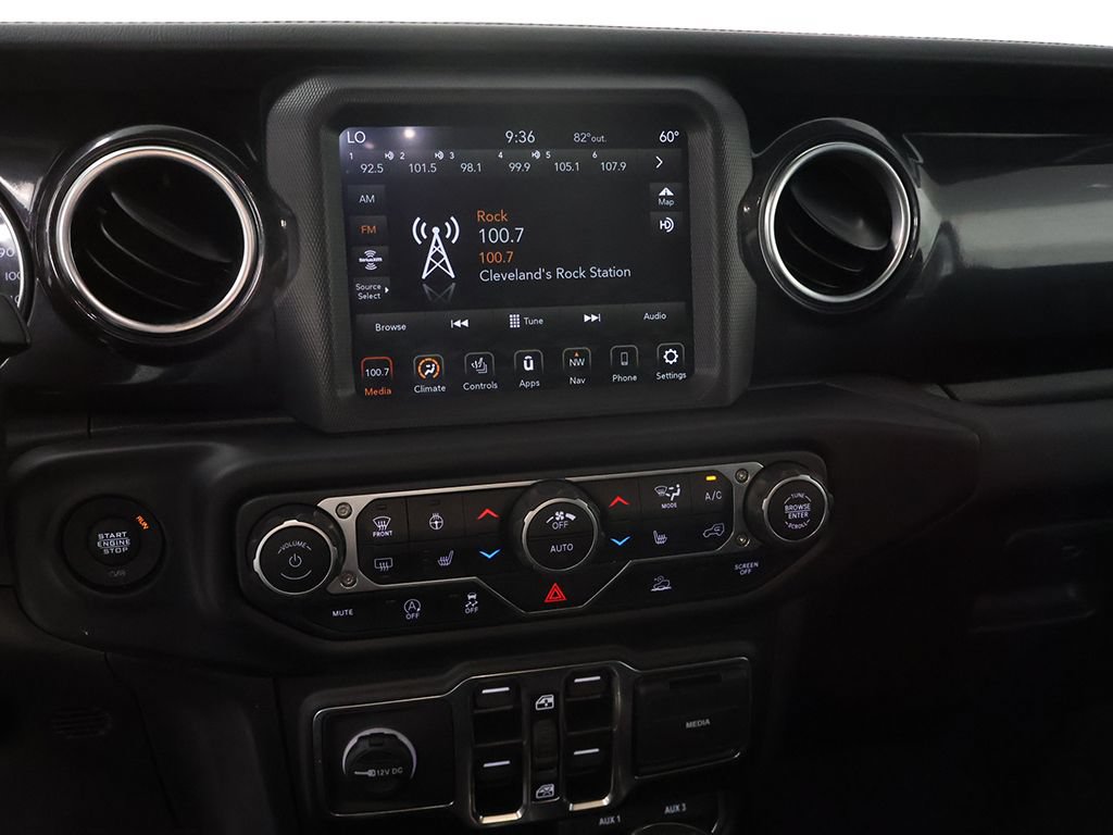 Used 2023 Jeep Wrangler Unlimited Sahara AWD/4WD image 38