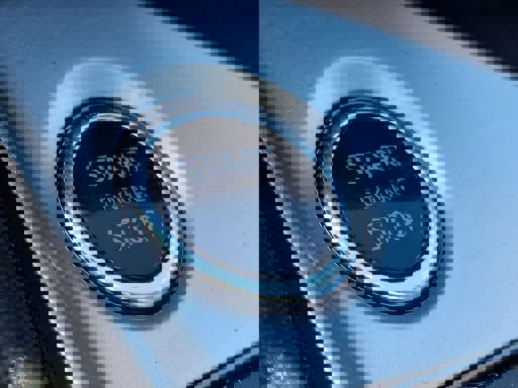 Used 2025 Nissan Altima 2.5 SV image 20