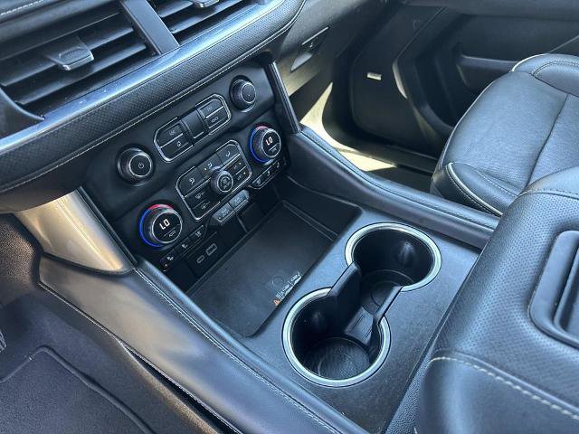 Used 2023 Chevrolet Suburban Premier image 28