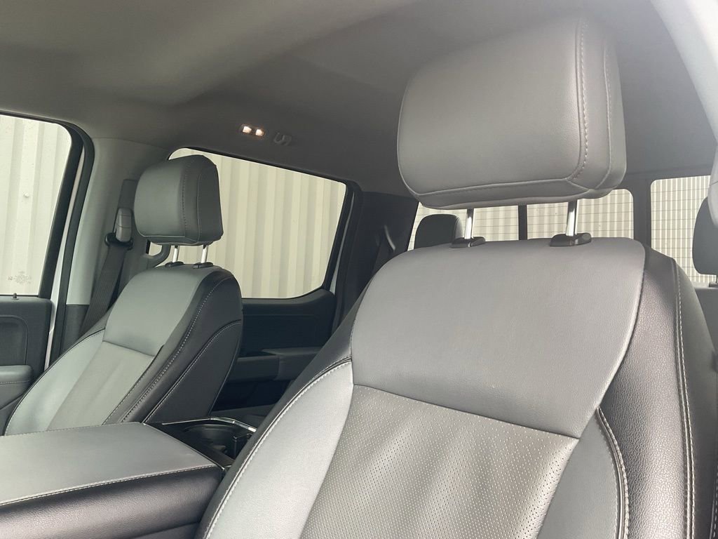 Used 2022 Ford F150 Lariat image 11