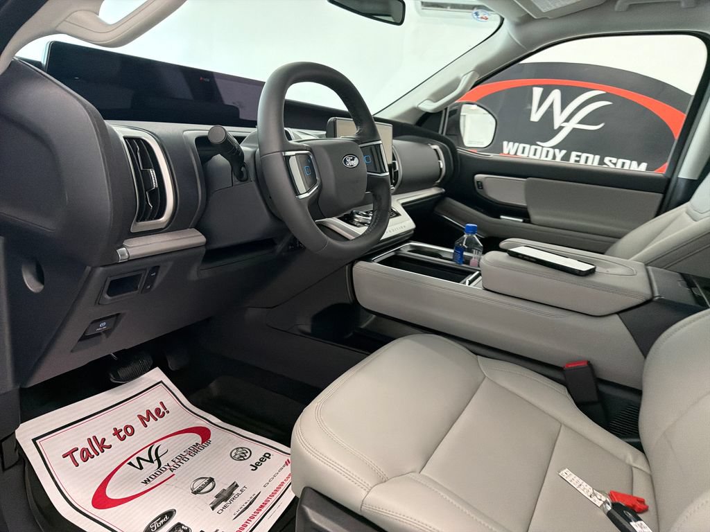 New 2027 Ford Expedition Active RWD image 13