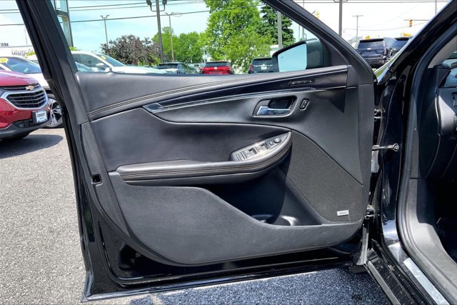 Used 2017 Chevrolet Impala Premier w/ Enhanced Convenience Package FWD image 22