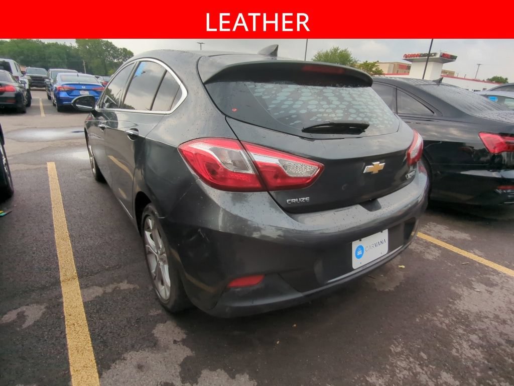 Used 2017 Chevrolet Cruze Premier FWD image 4