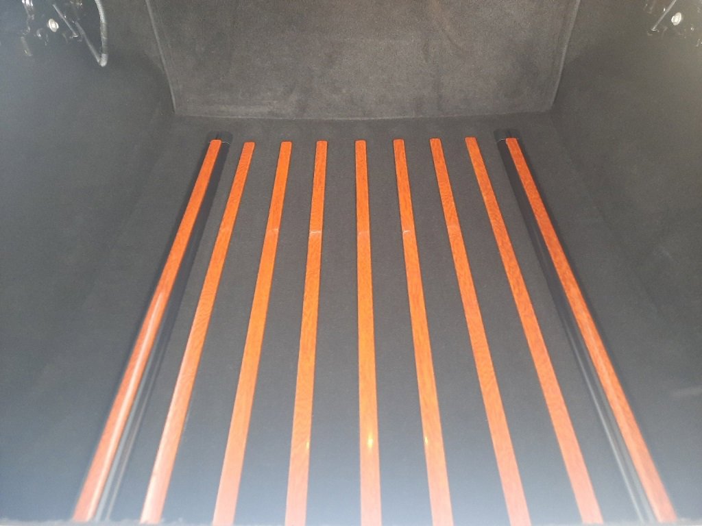 Used 2004 Chevrolet SSR w/ Preferred Equipment Group image 21