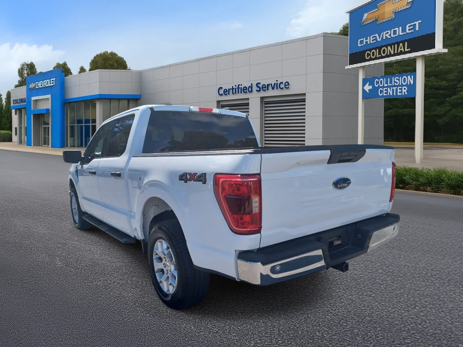 Used 2022 Ford F150 XLT w/ Equipment Group 301A Mid AWD/4WD image 5