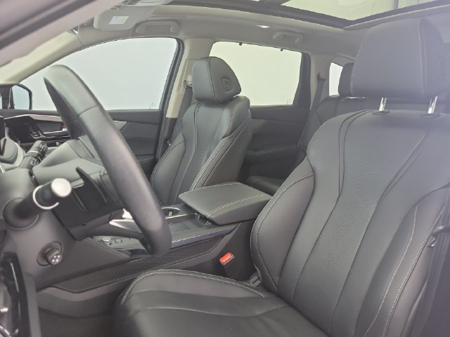 Used 2025 Acura MDX w/ Technology Package FWD image 17