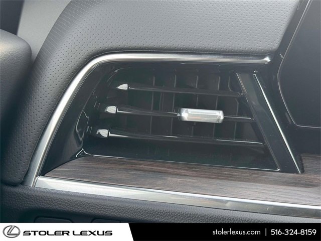 Used 2025 Chevrolet Tahoe Premier image 36