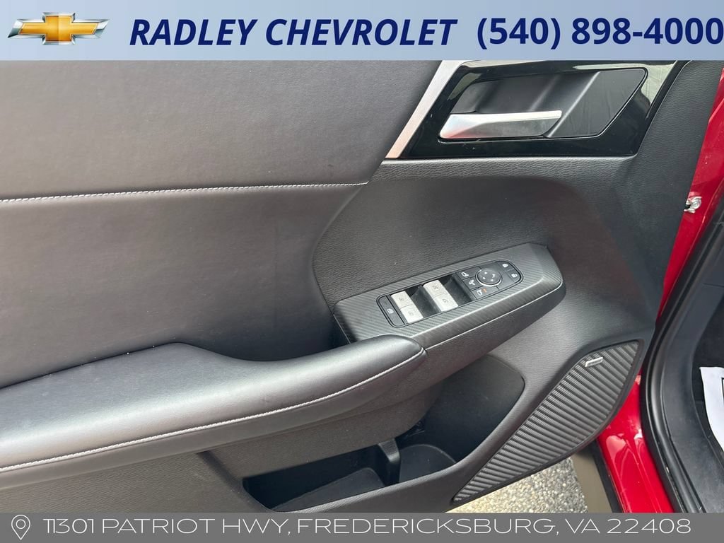 Used 2025 Mitsubishi Outlander SE AWD/4WD image 5
