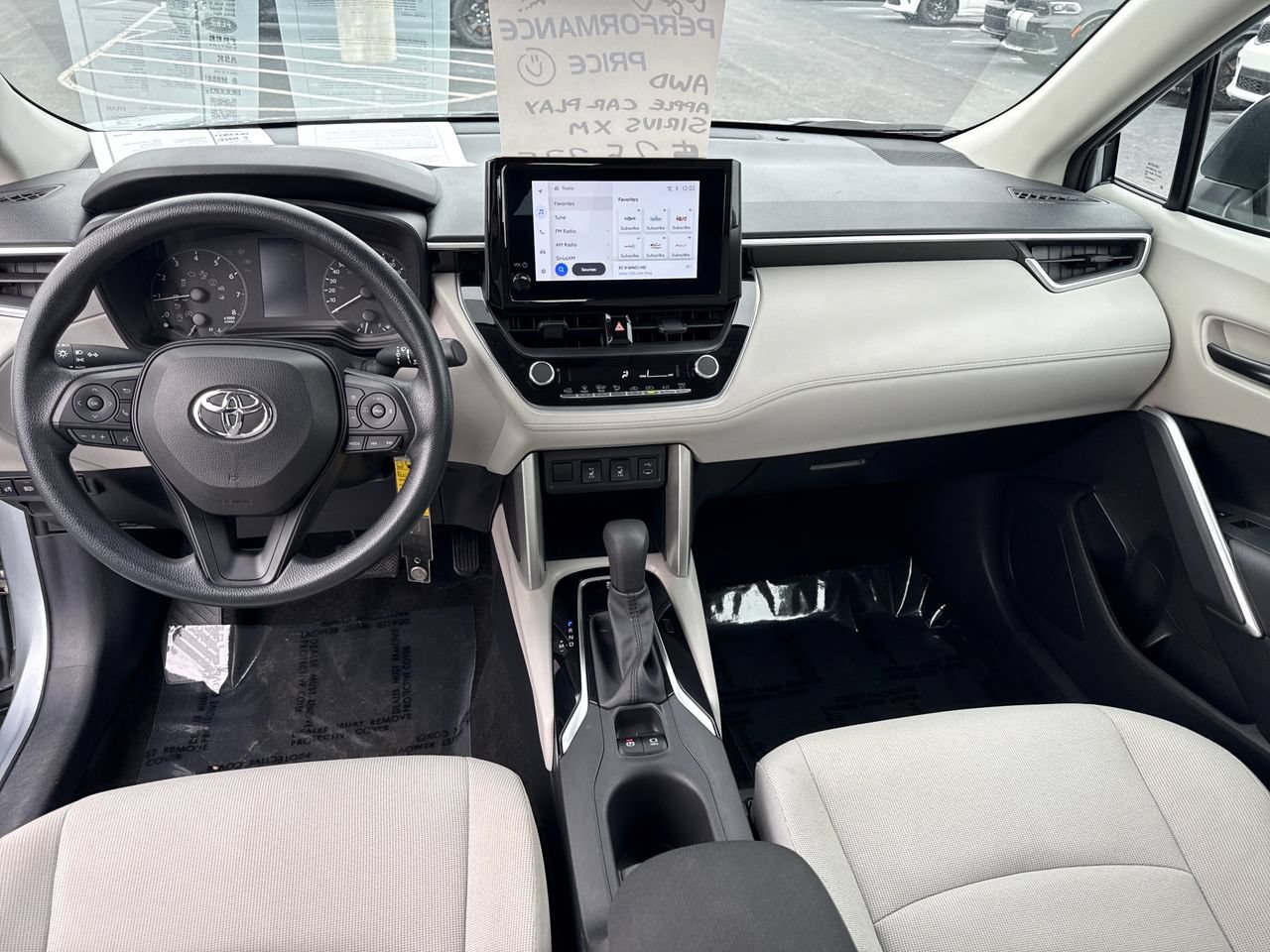Used 2023 Toyota Corolla Cross L AWD/4WD image 14