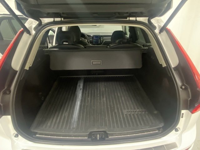 Used 2023 Volvo XC60 B5 Core w/ Climate Package image 9