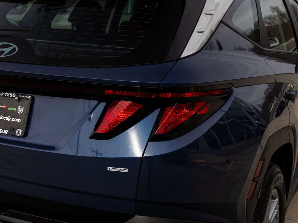 Used 2025 Hyundai Tucson SE AWD/4WD image 38