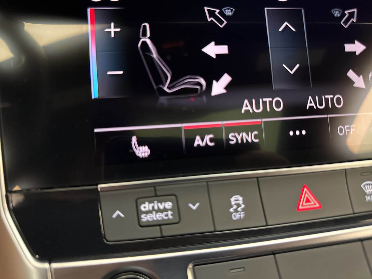 Used 2024 Audi A6 2.0T Premium w/ Convenience Package image 24