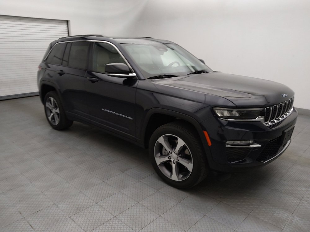 Used 2022 Jeep Grand Cherokee Limited 4xe w/ Luxury Tech Group II AWD/4WD image 11