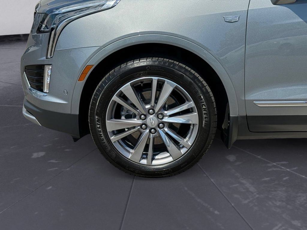 Used 2024 Cadillac XT5 Premium Luxury w/ Technology Package FWD image 11