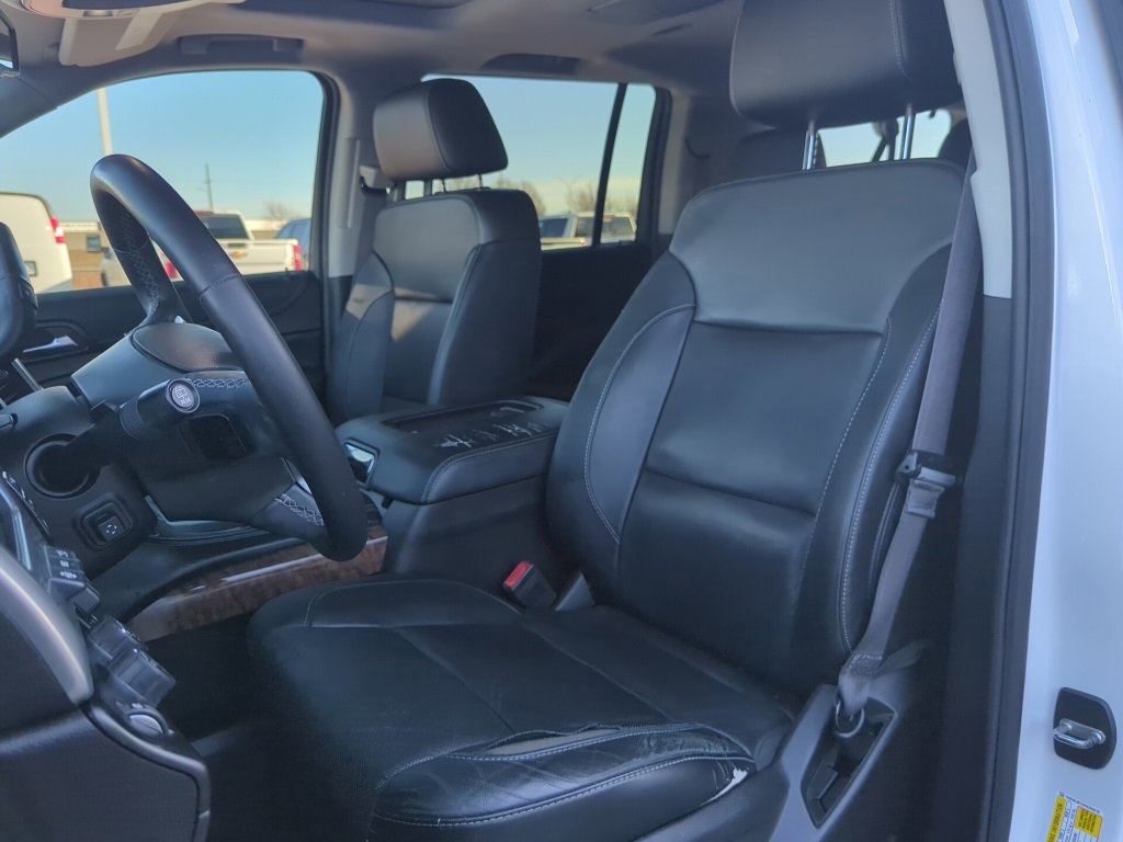 Used 2017 Chevrolet Suburban Premier image 14