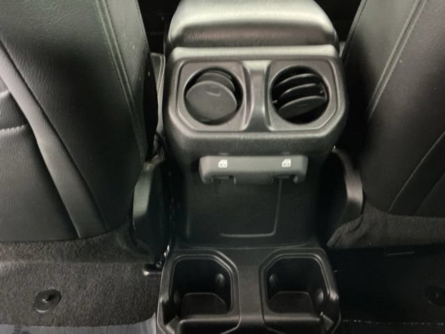Used 2021 Jeep Wrangler Unlimited Sport AWD/4WD image 25