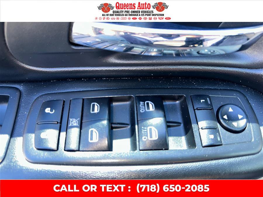 Used 2019 Dodge Grand Caravan SE FWD image 38