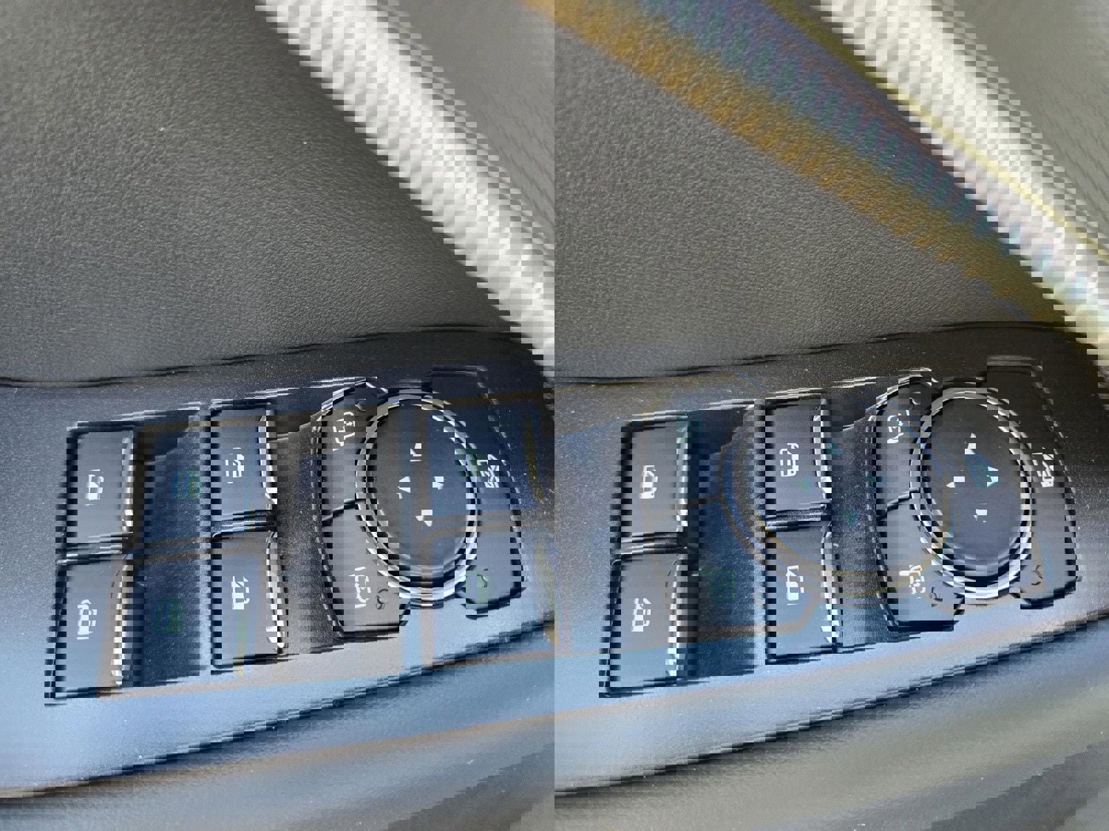 Used 2026 Ford Explorer ST-Line w/ ST-Line Street Pack image 12