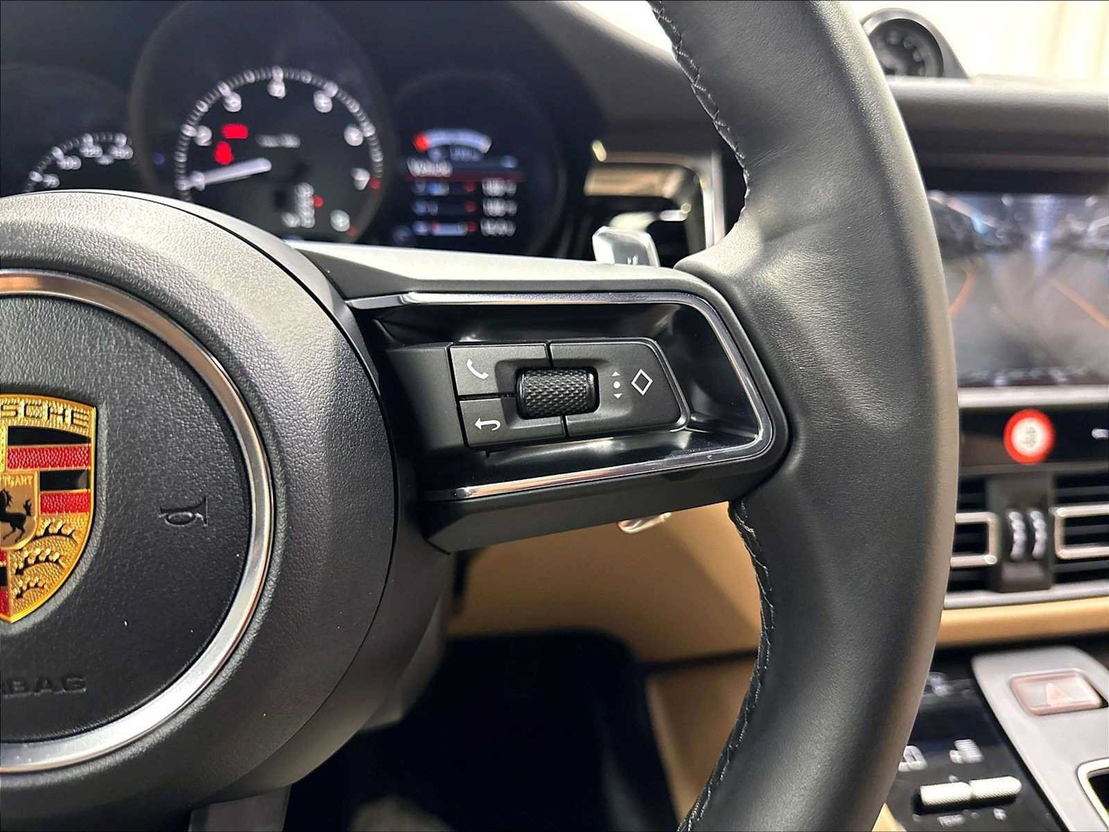Used 2026 Porsche Macan AWD/4WD image 22