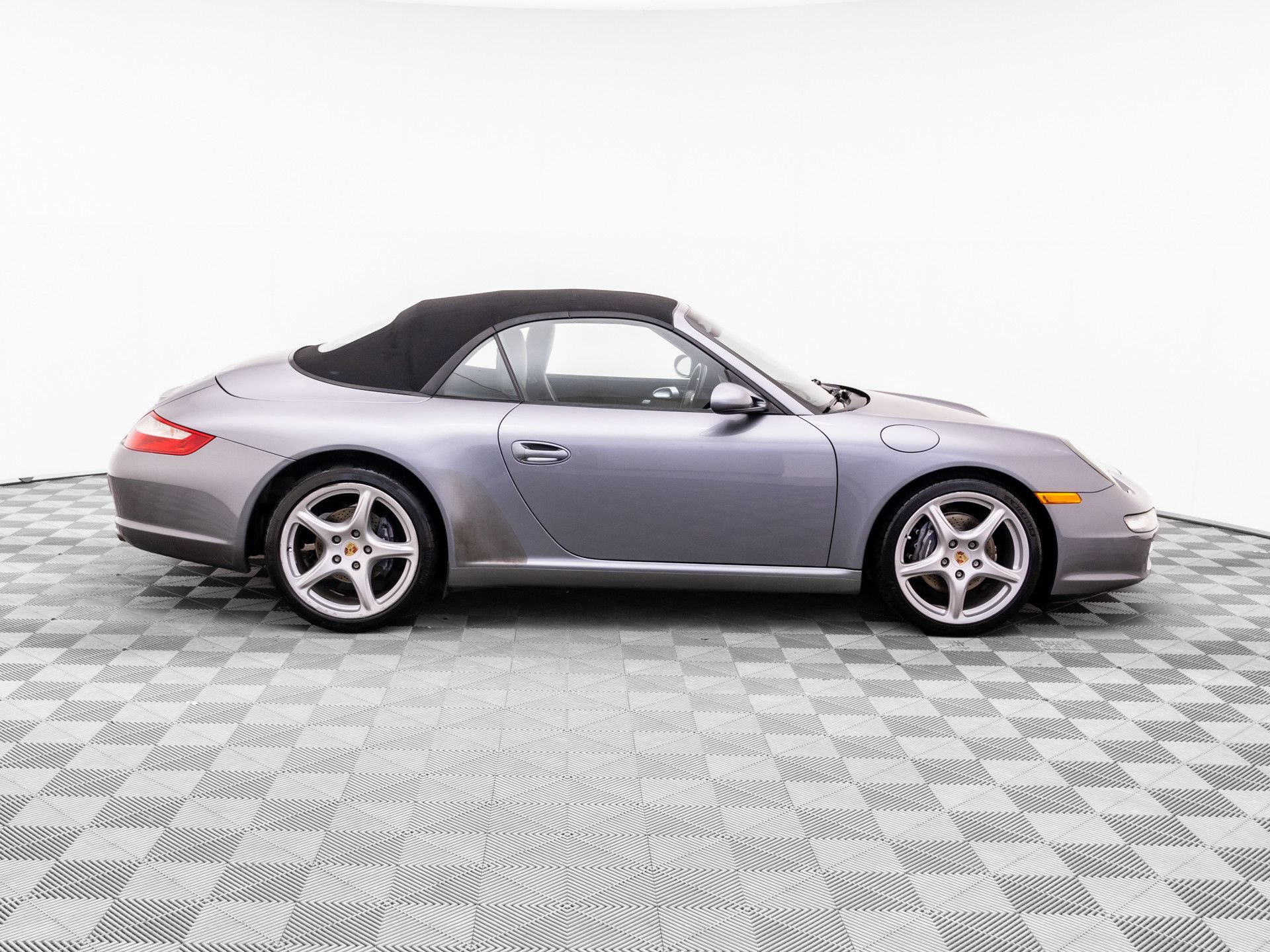 Used 2006 Porsche 911 Carrera RWD image 7