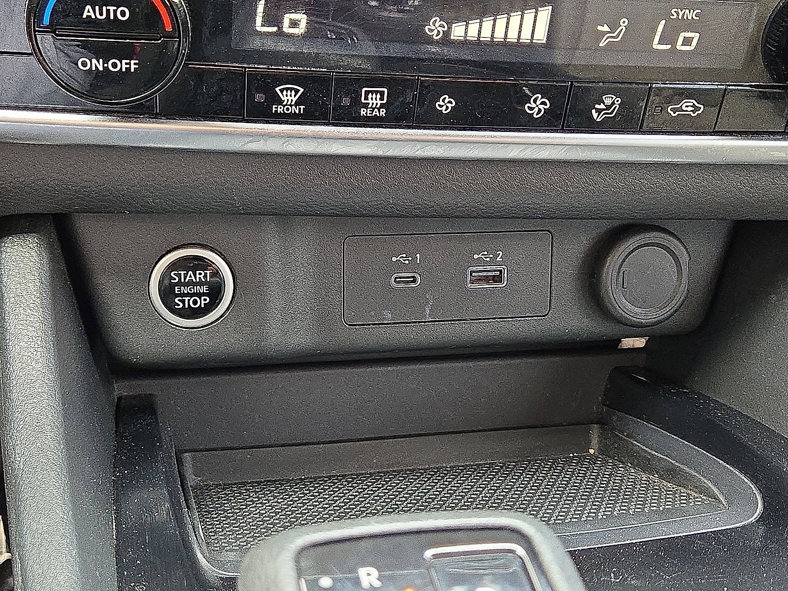 Used 2023 Nissan Rogue SV AWD/4WD image 28