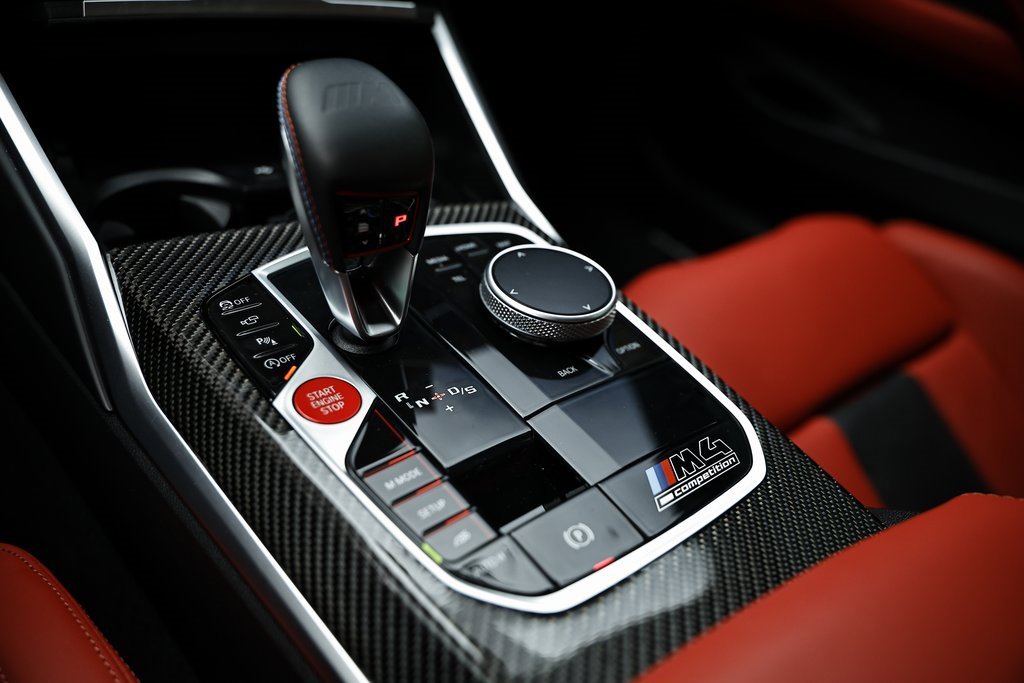 Certified 2025 BMW M4 Competition w/ Executive Package image 38
