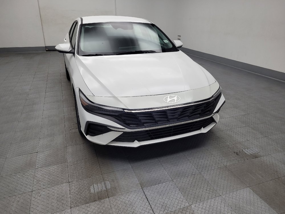 Used 2024 Hyundai Elantra SEL FWD image 14