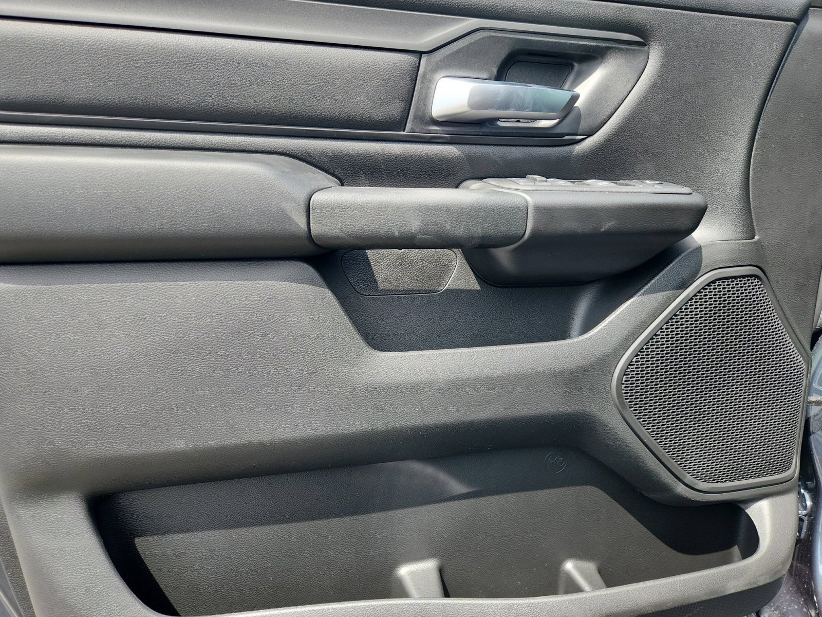 New 2026 RAM 1500 Express AWD/4WD image 19