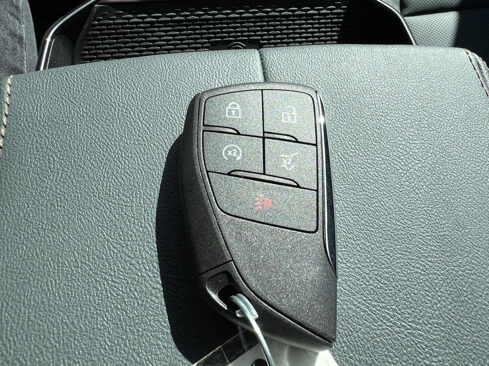 New 2026 GMC Terrain AT4 w/ Technology Package II AWD/4WD image 34