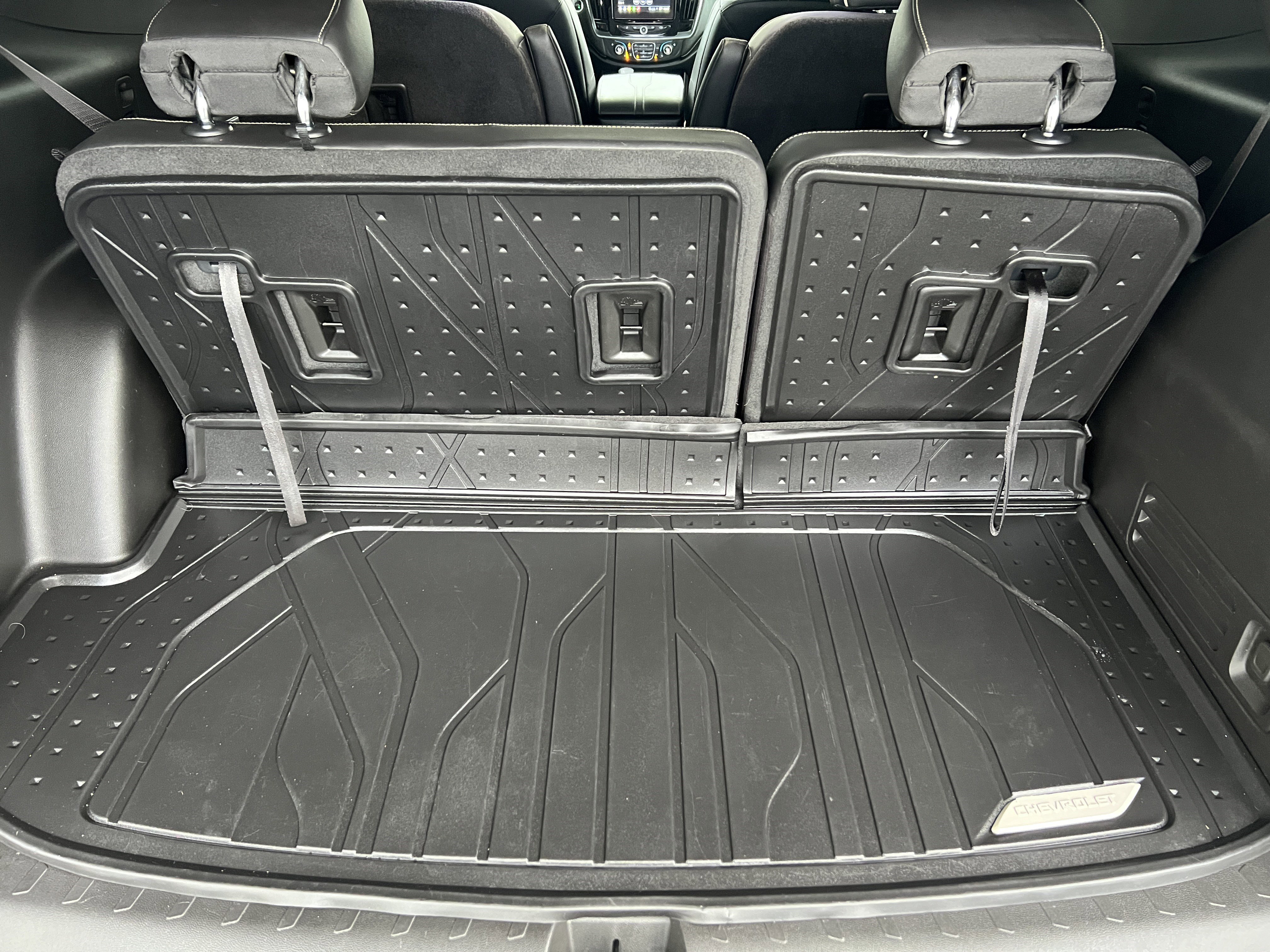 Used 2024 Chevrolet Traverse Premier w/ Redline Edition AWD/4WD image 19