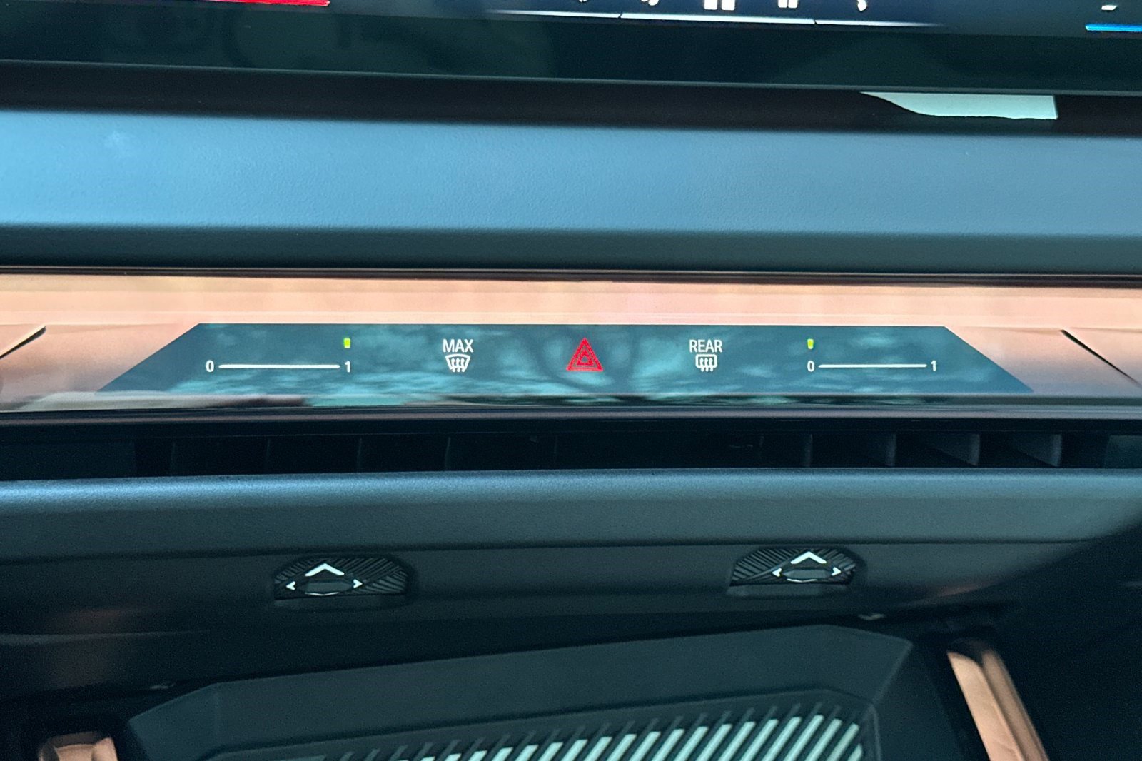 Used 2025 BMW X3 xDrive30i w/ Premium Package image 27